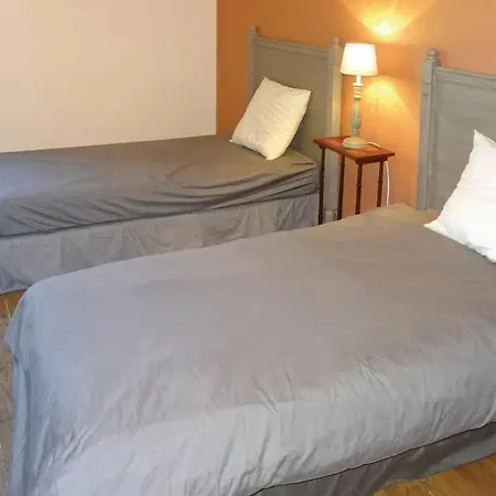 Feriehus Romantic House, Enclosed Garden, Pool Lagrasse