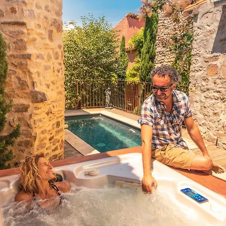 Romantic House, Enclosed Garden, Pool