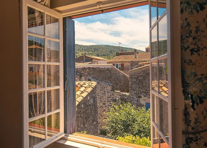Casa de Férias Romantic House, Enclosed Garden, Pool Lagrasse